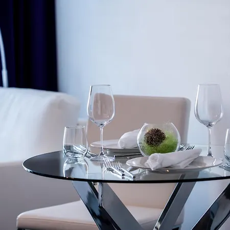 Lifestyle Apartahotel 4*